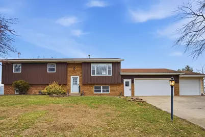 314 Wilshire Drive, Colona, IL 61241 - Photo 1
