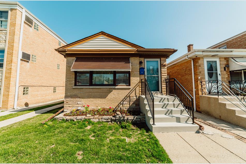 5815 N Elston Ave, Chicago, IL 60646 - MLS 11049187 ...