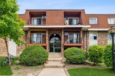 1075 Valley Lane #309, Hoffman Estates, IL 60169 - Photo 1