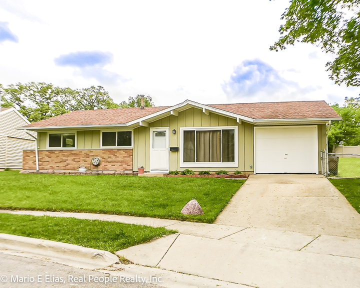 3 Ambassador Ave, Romeoville, IL 60446 - MLS 11096549 - Coldwell Banker