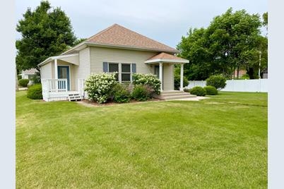 332 S Central Avenue - Photo 1