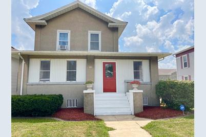732 5th Street - Photo 1