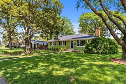 5841 Fairmount Avenue - Photo 1