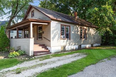 118 Lawrence Avenue - Photo 1