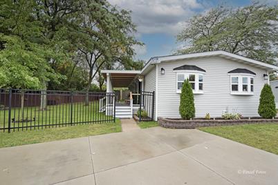 751 Treeview Lane - Photo 1