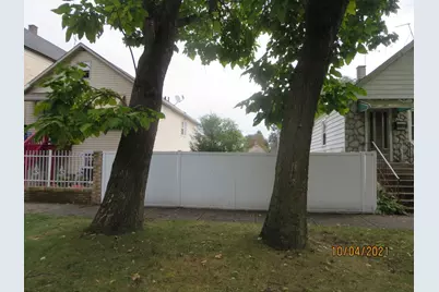 8747 S Colfax Avenue, Chicago, IL 60617 - Photo 1