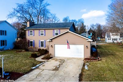 1403 W Budd Boulevard - Photo 1