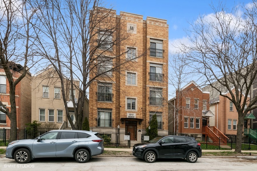 2212 W Monroe St #4W, Chicago, IL 60612 - MLS 11377781 - Coldwell Banker