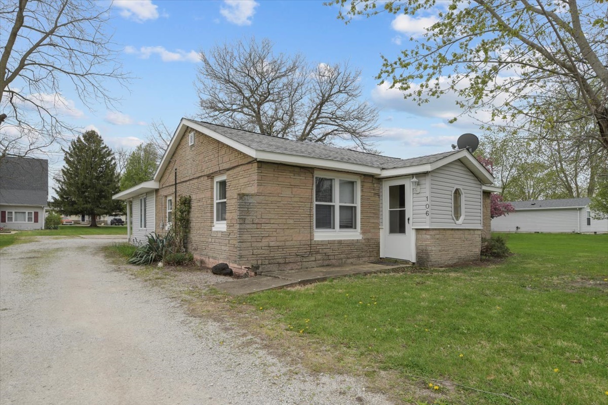 106 E Harrison St, Catlin, IL 61817 MLS 11393527 Coldwell Banker