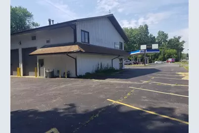 37704 N Sheridan Road, Beach Park, IL 60087 - Photo 1