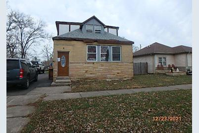 9812 Moody Avenue, Oak Lawn, IL 60453 - Photo 1