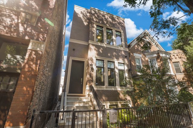 2330 N Oakley Ave, Chicago, IL 60647 - MLS 11641311 - Coldwell Banker