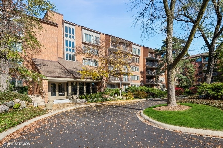 22 Park Ln #201, Park Ridge, IL 60068 - MLS 11669123 - Coldwell Banker