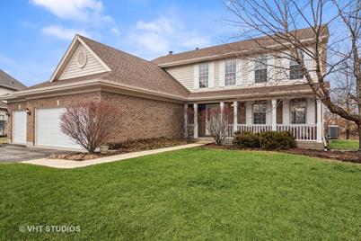 2 N Chestnut Court, Hawthorn Woods, IL 60047 - Photo 1