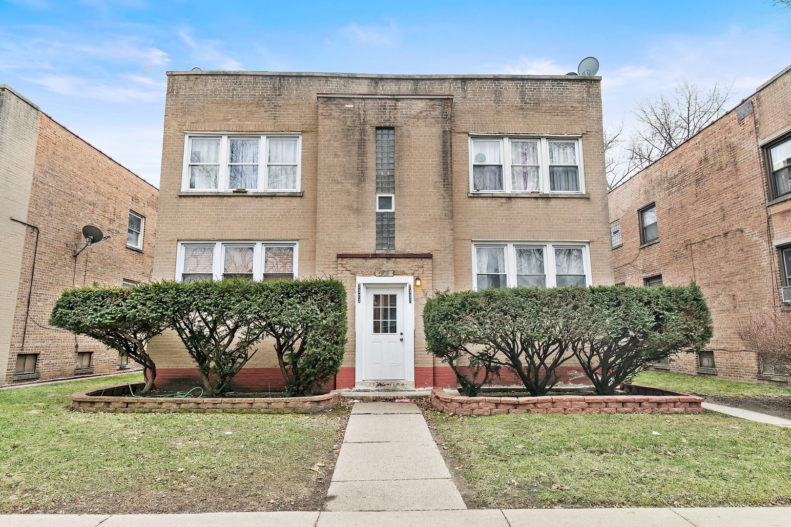 2325 W Morse Ave #1W, Chicago, IL 60645 - MLS 11721160 - Coldwell Banker