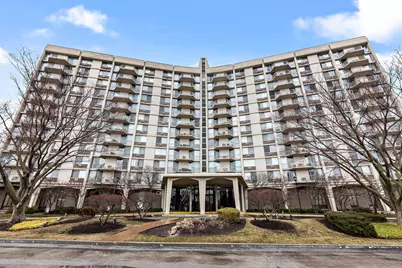 20 N Tower Road N #1M, Oak Brook, IL 60523 - Photo 1