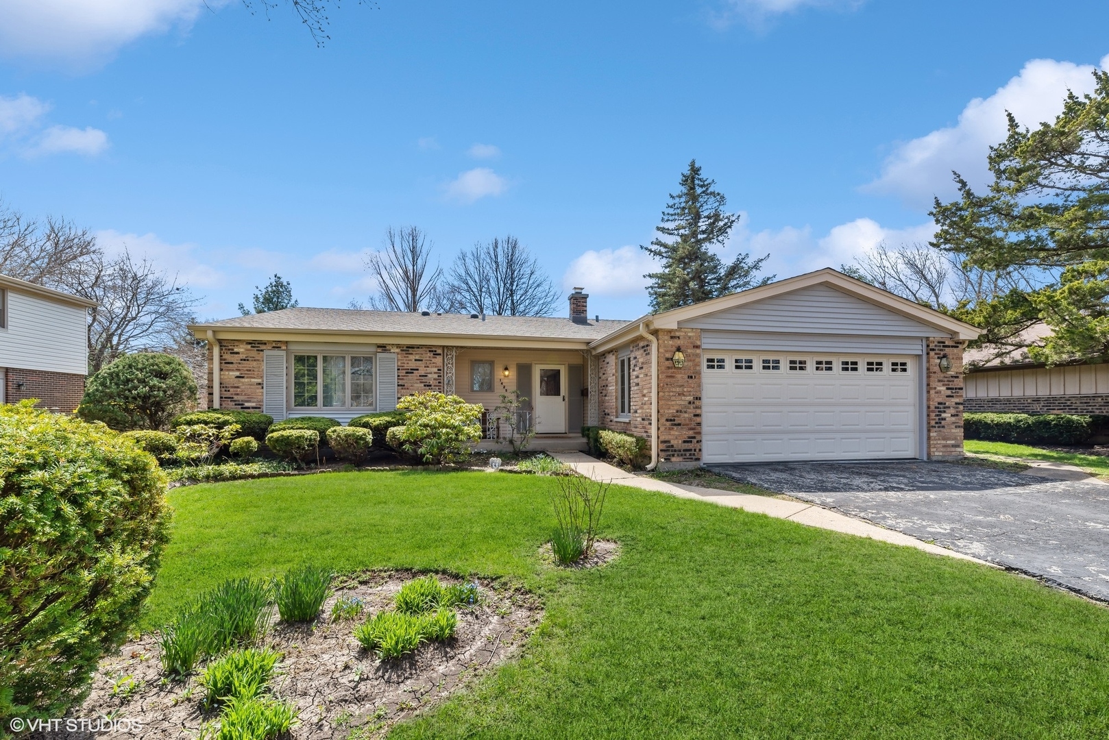 1425 E Flentie Ln, Arlington Heights, IL 60004 - MLS 11734999 ...