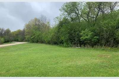 40404 Belle Foret Drive, Wadsworth, IL 60083 - Photo 1