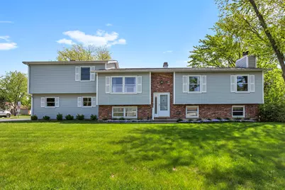 17697 W Warren Avenue, Grayslake, IL 60030 - Photo 1