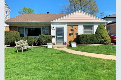 142 Thelin Court, Wilmette, IL 60091 - Photo 1