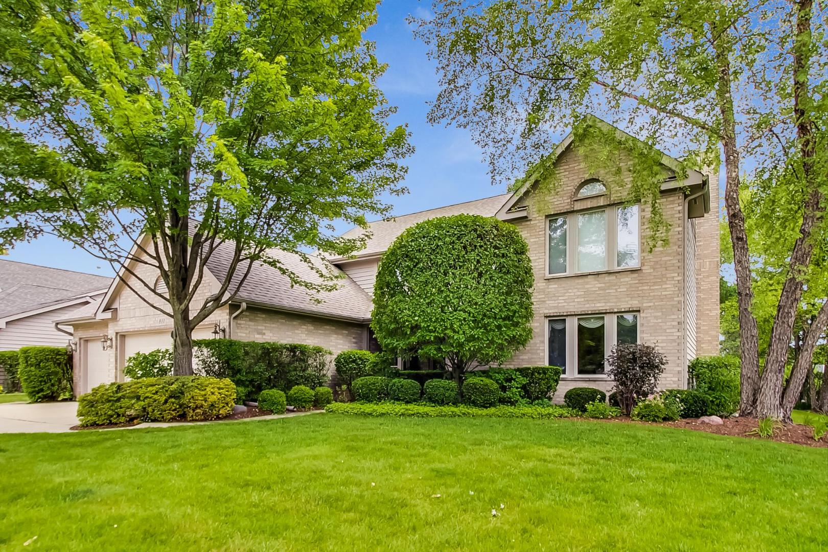 811 Edgemere Rd, Buffalo Grove, IL 60089 MLS 11805299 Coldwell Banker