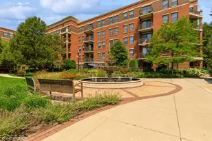 2335 W Belle Plaine Ave, Chicago, IL 60618 - Photo 1