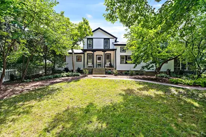 711 Saint Charles Road, Glen Ellyn, IL 60137 - Photo 1