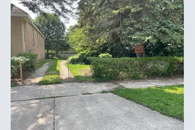 11202 S Christiana Avenue, Chicago, IL 60655 - Photo 1