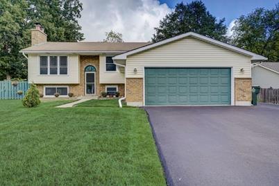 2414 Mallard Drive, Lindenhurst, IL 60046 - Photo 1