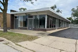 1612 W Northwest Hwy, Arlington Heights, IL 60004 - Photo 1