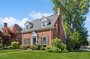 298 Dickens St, Northfield, IL 60093 - Photo 1