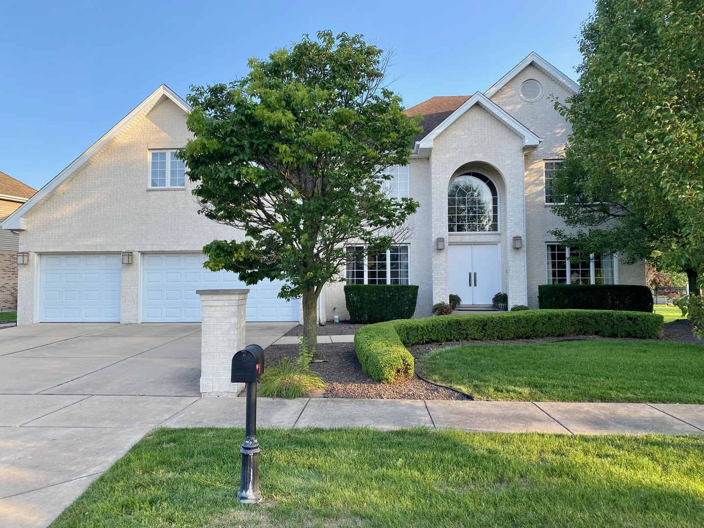 5 E Grandview Dr, South Holland, IL 60473 MLS 11924634 Coldwell Banker