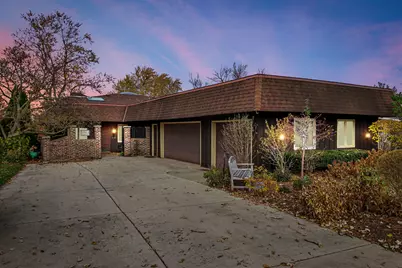 813 W 58th Street, Hinsdale, IL 60521 - Photo 1