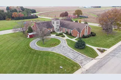 409 W Brayton Road, Mount Morris, IL 61054 - Photo 1