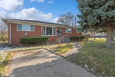 1606 W Willow Lane, Mount Prospect, IL 60056 - Photo 1