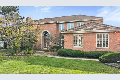 348 Trinity Lane, Oak Brook, IL 60523 - Photo 1