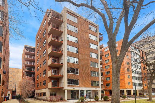 1508 Hinman Ave #2C, Evanston, IL 60201 - MLS 11977784 - Coldwell Banker