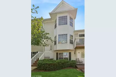 33 S Treehouse Lane, Round Lake, IL 60073 - Photo 1