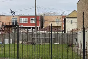 2426 W Arthington St, Chicago, IL 60612 - Photo 1