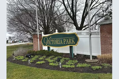 1801 Torrey Parkway, Libertyville, IL 60048 - Photo 1