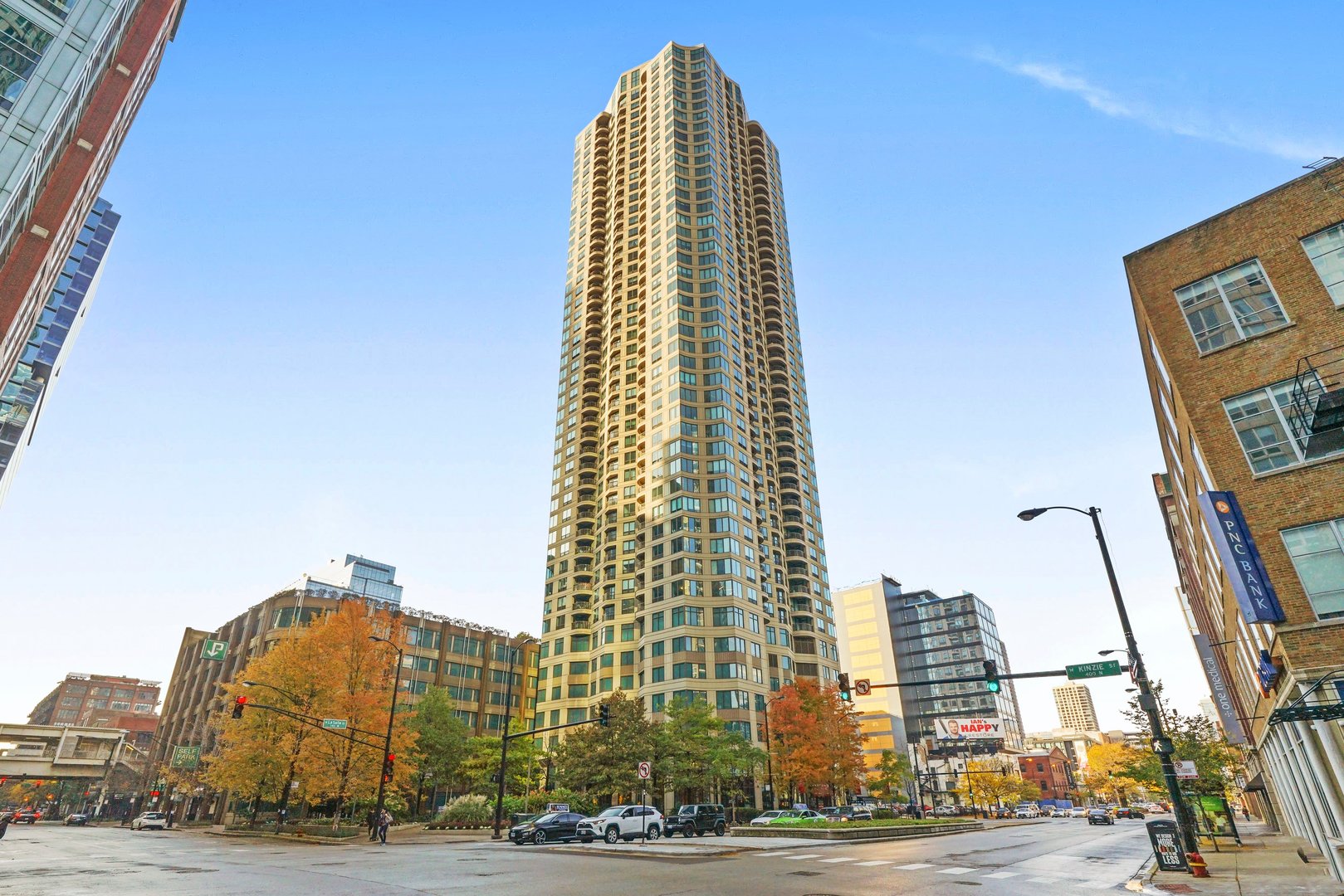 400 N La Salle St #2811, Chicago, IL 60654 - MLS 12022049 - Coldwell Banker