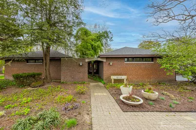 1035 Crescent Boulevard, Glen Ellyn, IL 60137 - Photo 1