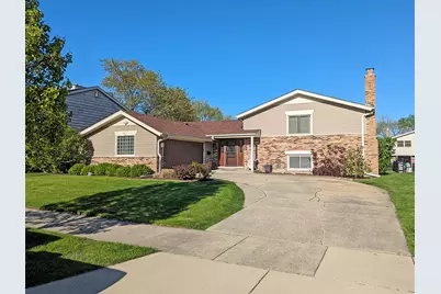 3111 N Wilshire Lane, Arlington Heights, IL 60004 - Photo 1