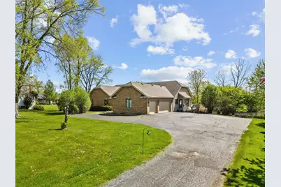 46 Mark Drive, Hawthorn Woods, IL 60047 - Photo 1