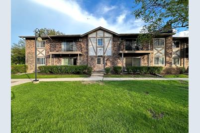 9S240 Lake Drive #17-207B, Willowbrook, IL 60527 - Photo 1