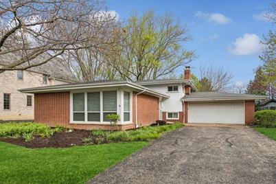 662 Warwick Road, Deerfield, IL 60015 - Photo 1