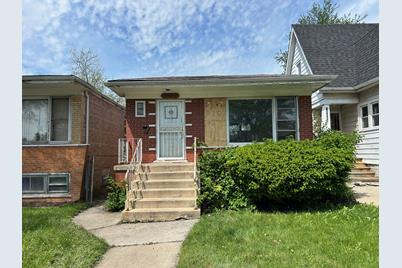 10056 S La Salle Street, Chicago, IL 60628 - Photo 1