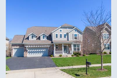 1690 Creeks Crossing Drive, Algonquin, IL 60102 - Photo 1