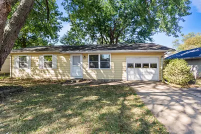 905 S Duncan Road, Champaign, IL 61821 - Photo 1