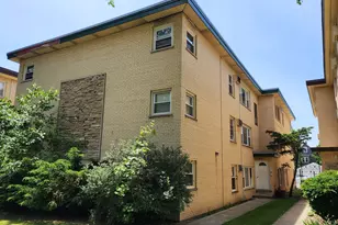 824 N Austin Blvd, Oak Park, IL 60302 - Photo 1